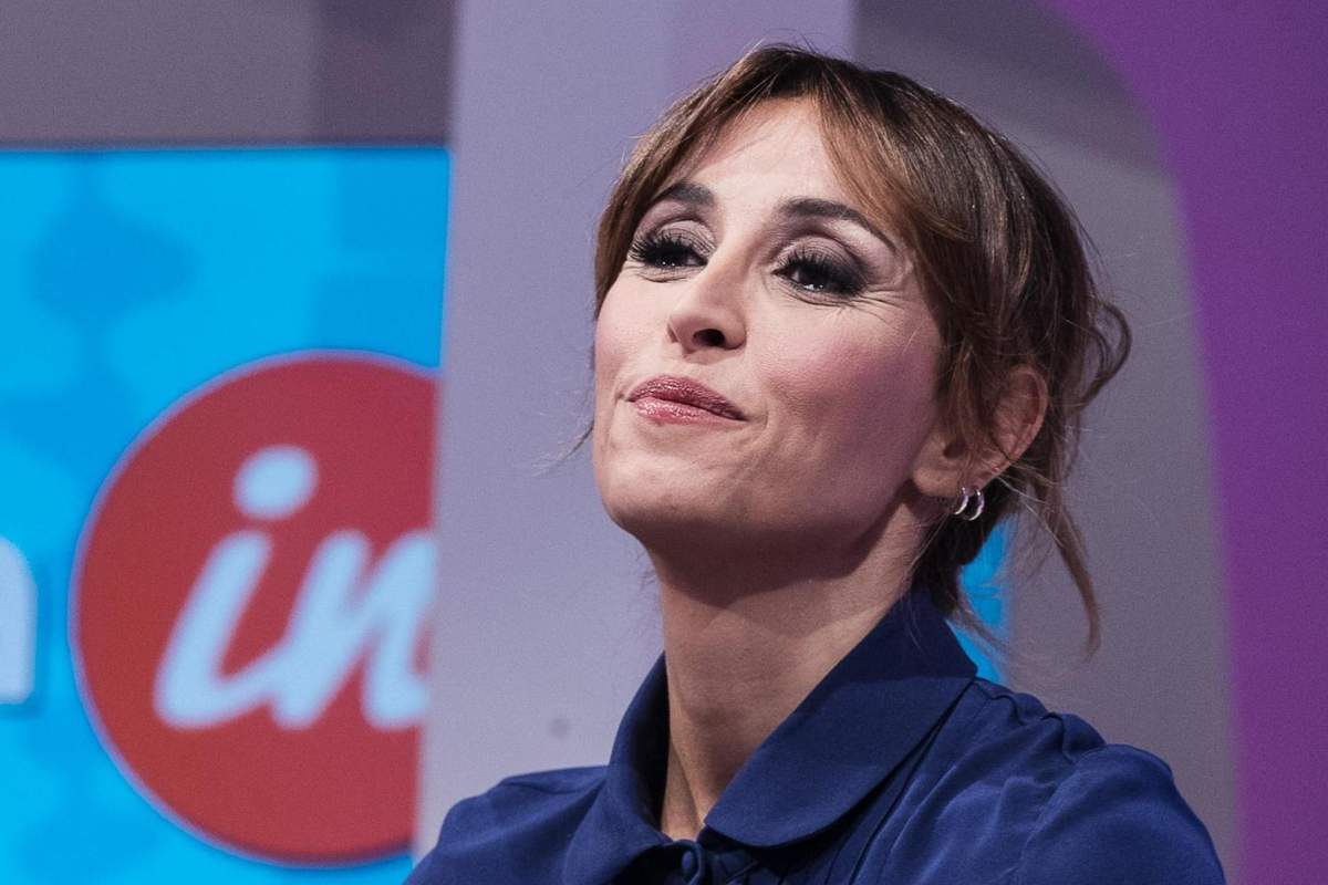 Benedetta Parodi con i capelli legati